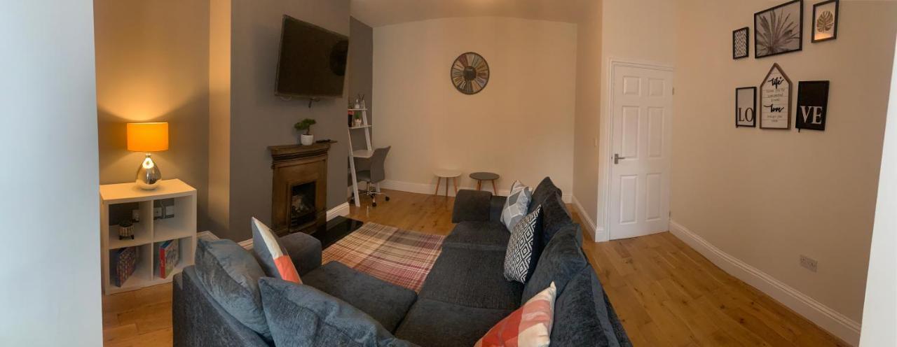 Gateshead Serviced Apartment Ideal For Contractors And Vacationing Exterior photo